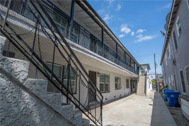 1958 Pine, Long Beach, CA 90806