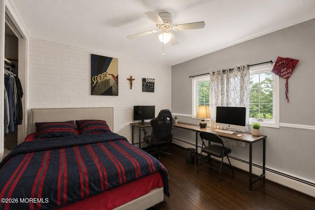 33 Heather Drive, Manalapan, NJ 07726