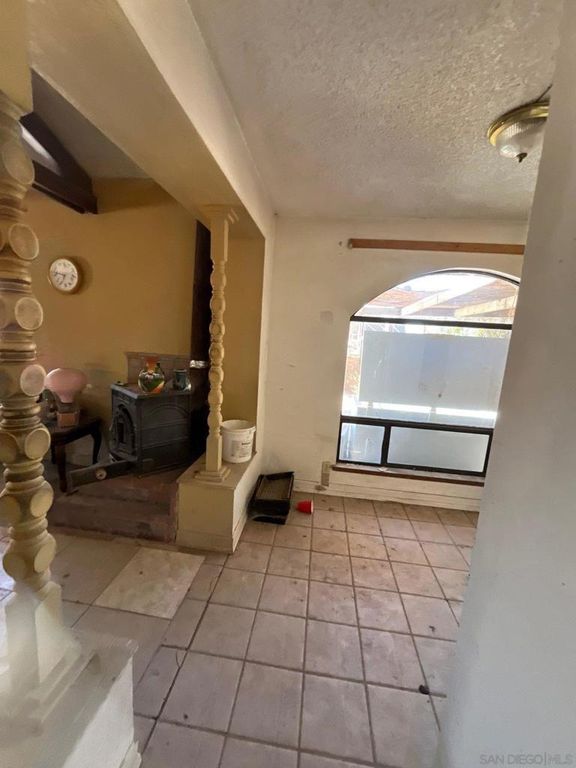 Image 18 of property listing at 1055 Calle De Amistad, El Mirage, CA 92301
