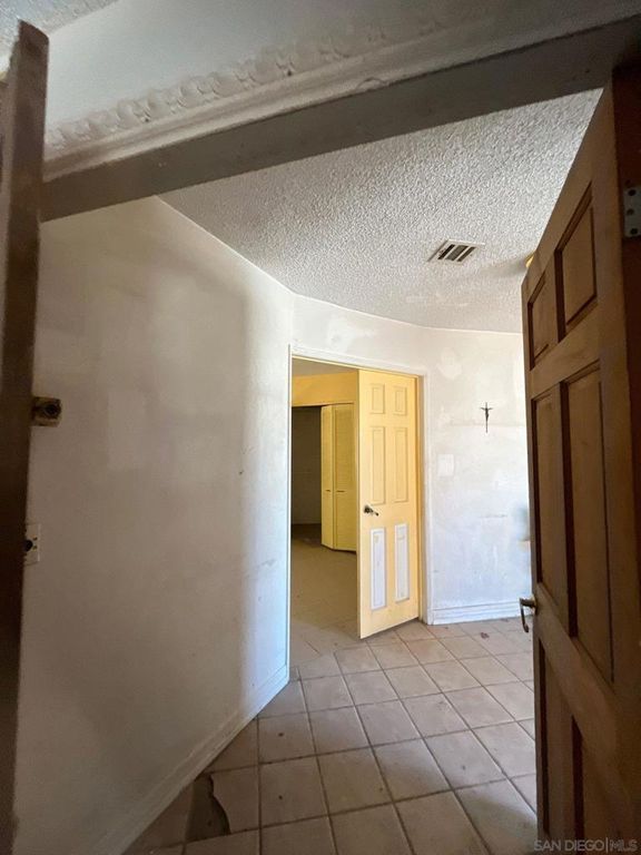 Image 44 of property listing at 1055 Calle De Amistad, El Mirage, CA 92301