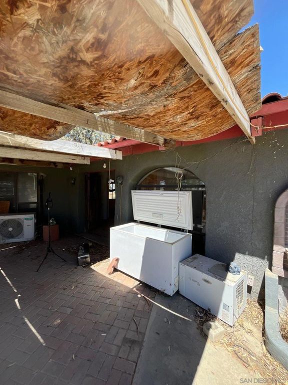 Image 53 of property listing at 1055 Calle De Amistad, El Mirage, CA 92301