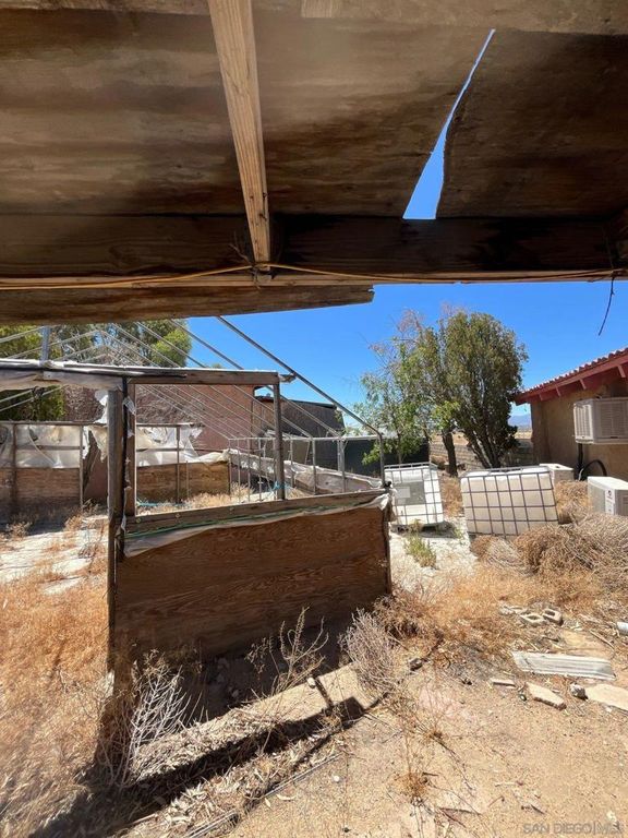 Image 55 of property listing at 1055 Calle De Amistad, El Mirage, CA 92301