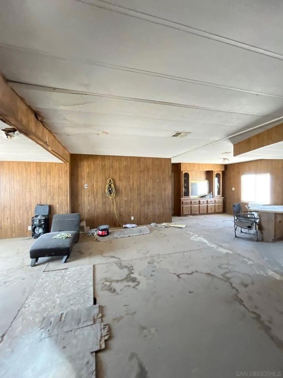 Image 67 of property listing at 1055 Calle De Amistad, El Mirage, CA 92301