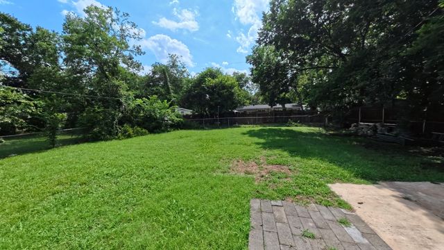 609 Grande Drive, Mesquite, TX 75149