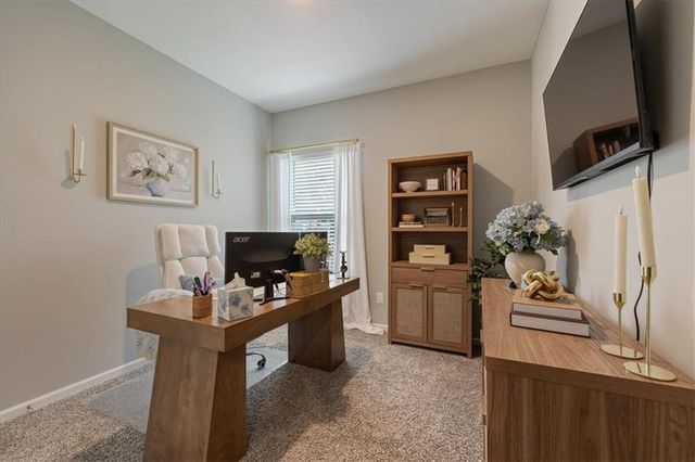 1203 SW Burns Circle, Oak Grove, MO 64075