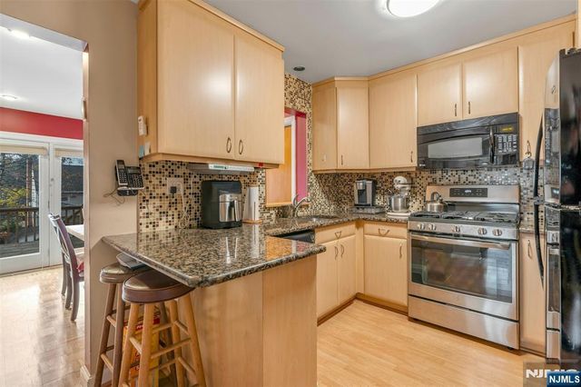 1106 Bromley Avenue, Teaneck, NJ 07666