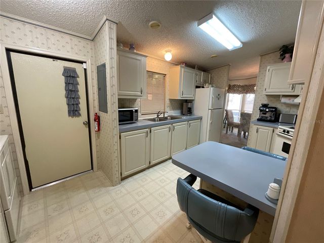 2607 UNIVERSAL DRIVE, Ruskin, FL 33570