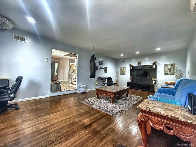 25 Lisa Drive, Dix Hills, NY 11746