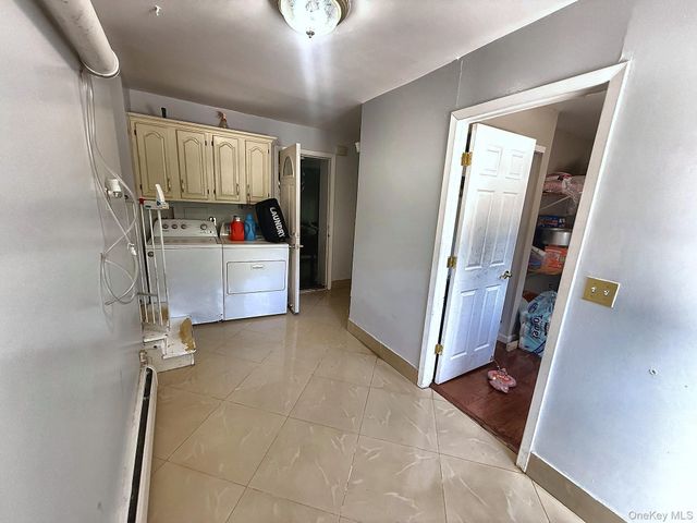 25 Lisa Drive, Dix Hills, NY 11746