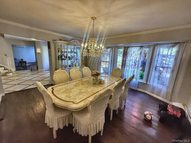 25 Lisa Drive, Dix Hills, NY 11746