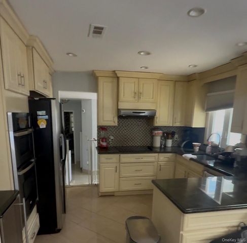 25 Lisa Drive, Dix Hills, NY 11746