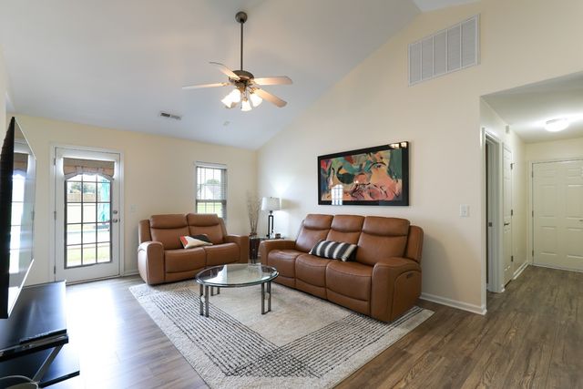 1014 Stoneham Circle, Anderson, SC 29626