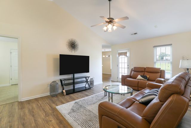 1014 Stoneham Circle, Anderson, SC 29626