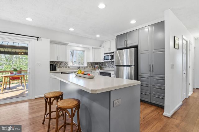 648 ECHO COVE DR, Crownsville, MD 21032