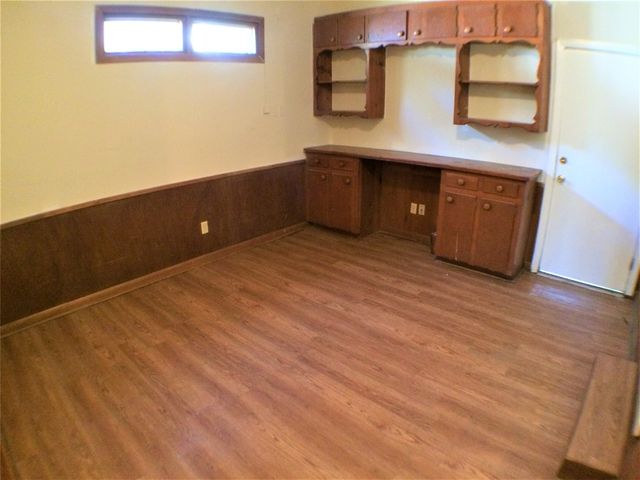 2113 Haltom Road, Haltom City, TX 76117