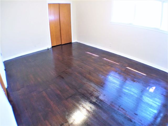 2113 Haltom Road, Haltom City, TX 76117