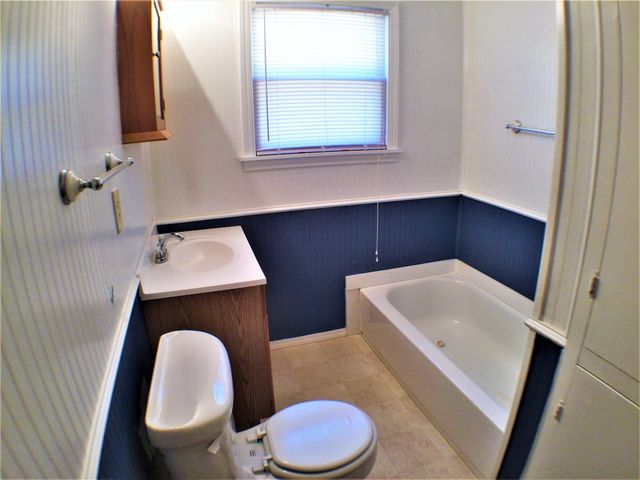 2113 Haltom Road, Haltom City, TX 76117