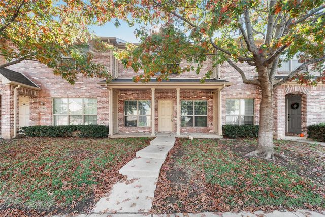 2393 Homewood Lane, Grand Prairie, TX 75050