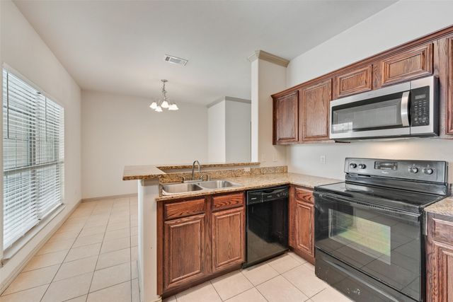 2393 Homewood Lane, Grand Prairie, TX 75050