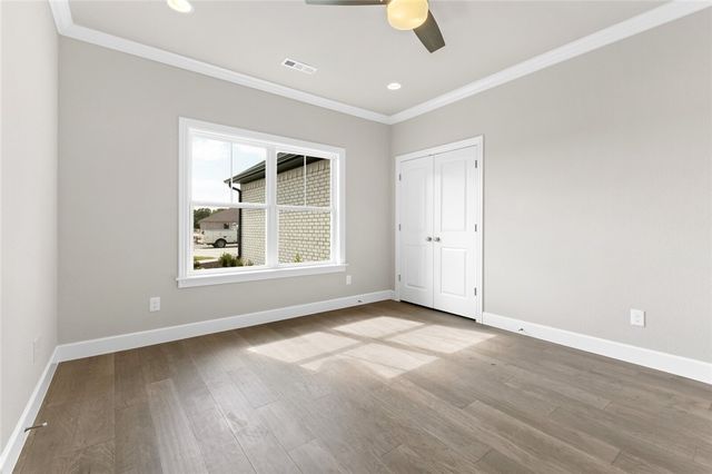 1311 Greyback Lane, Centerton, AR 72719