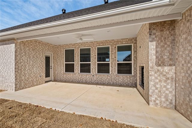 1311 Greyback Lane, Centerton, AR 72719