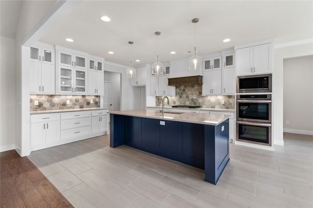 1311 Greyback Lane, Centerton, AR 72719