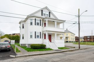 15-17 Grafton St, Quincy, MA 02169