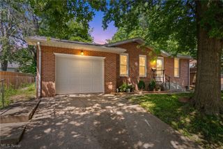 2219 34th Street NW, Canton, OH 44709