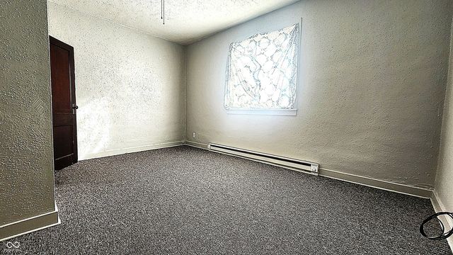 1332 S C Street, Elwood, IN 46036