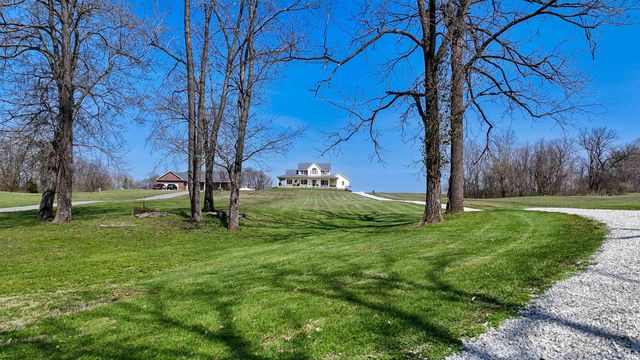 3815 Leatherwood Rd, Bedford, IN 47421