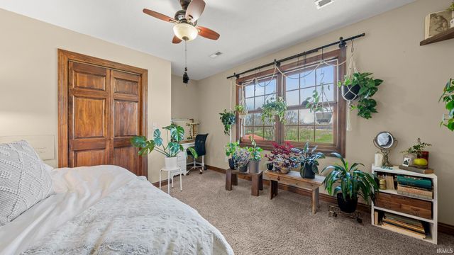 3815 Leatherwood Rd, Bedford, IN 47421