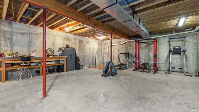 3815 Leatherwood Rd, Bedford, IN 47421