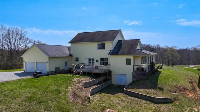3815 Leatherwood Rd, Bedford, IN 47421
