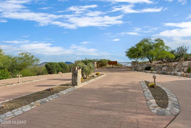 27 Tierra Libre Court, Tubac, AZ 85646