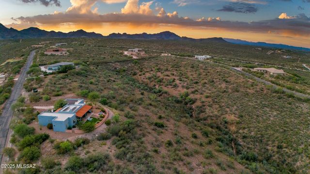 27 Tierra Libre Court, Tubac, AZ 85646