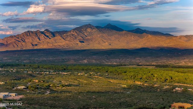 27 Tierra Libre Court, Tubac, AZ 85646