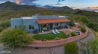 27 Tierra Libre Court, Tubac, AZ 85646