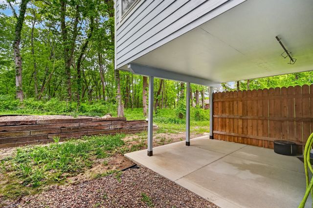 4718 71st Street, Urbandale, IA 50322