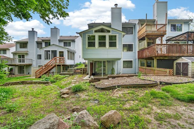 4718 71st Street, Urbandale, IA 50322