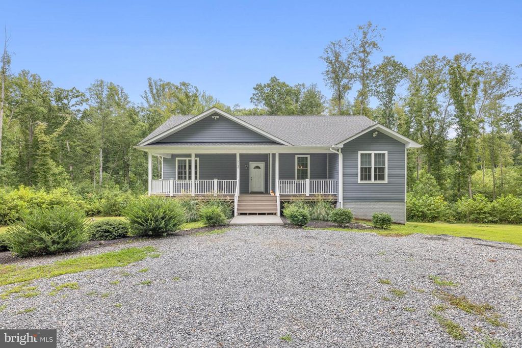 3137 BLOUNT DR, Bumpass, VA 23024