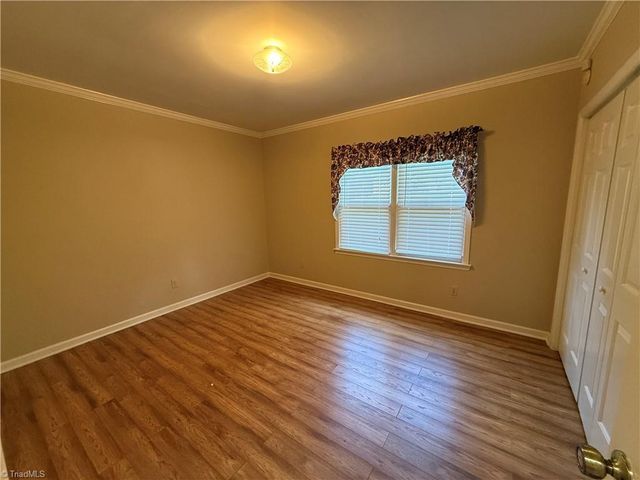 765 Oakland Drive C, Elkin, NC 28621