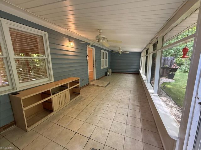765 Oakland Drive C, Elkin, NC 28621