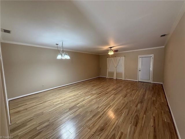 765 Oakland Drive C, Elkin, NC 28621