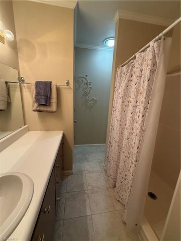 765 Oakland Drive C, Elkin, NC 28621
