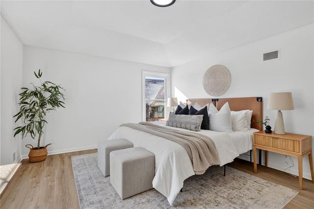 10310 Eby Street, Overland Park, KS 66212