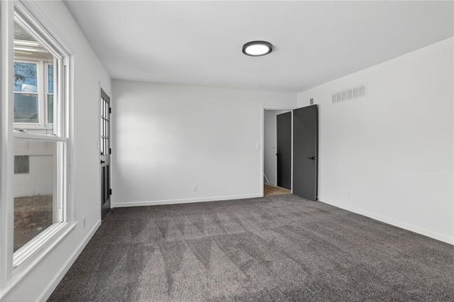 10310 Eby Street, Overland Park, KS 66212