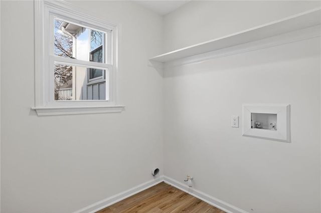 10310 Eby Street, Overland Park, KS 66212