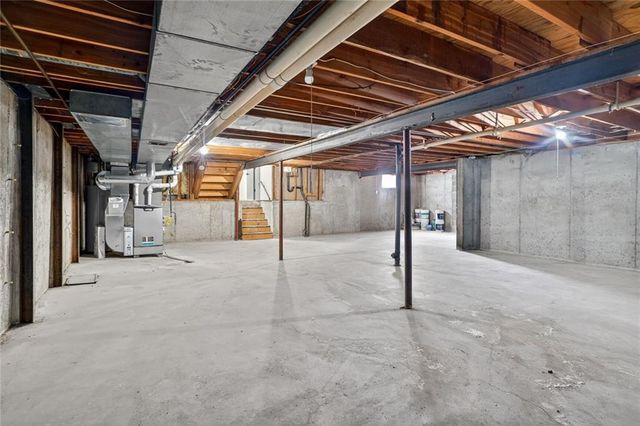 10310 Eby Street, Overland Park, KS 66212