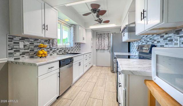 12902 W CASTLE ROCK Drive, Sun City West, AZ 85375