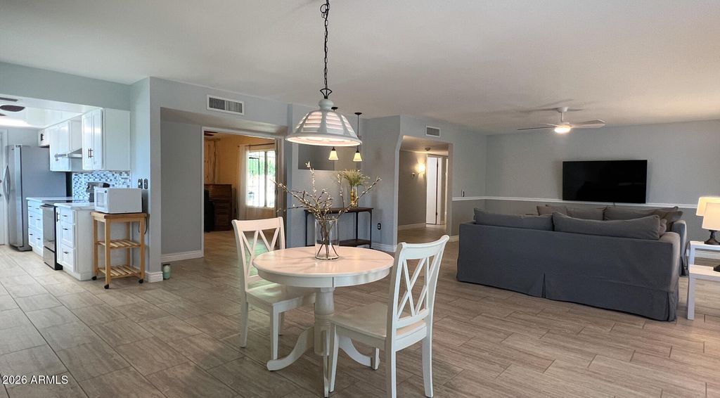 Image 15 of property listing at 12902 W CASTLE ROCK Drive, Sun City West, AZ 85375